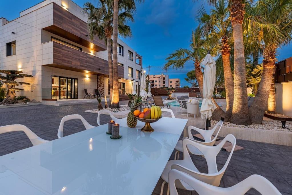 Ferienwohnung Lusso E Relax Con Piscina A 2 Minuti Dal Mare Miami Playa Exterior foto