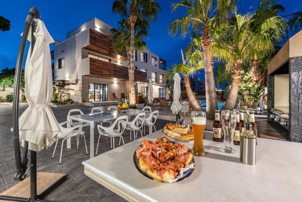 Ferienwohnung Lusso E Relax Con Piscina A 2 Minuti Dal Mare Miami Playa Exterior foto