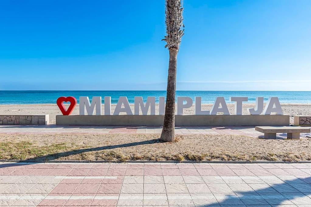 Ferienwohnung Lusso E Relax Con Piscina A 2 Minuti Dal Mare Miami Playa Exterior foto